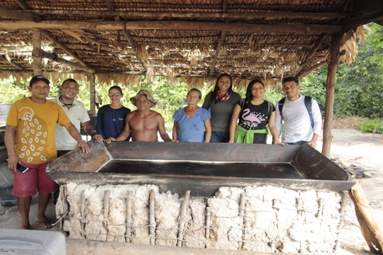As atividades, executadas pelos discentes de Ciências Biológicas, buscam avaliar o estoque de carbono no solo e as populações de bactérias fixadoras de nitrogênio